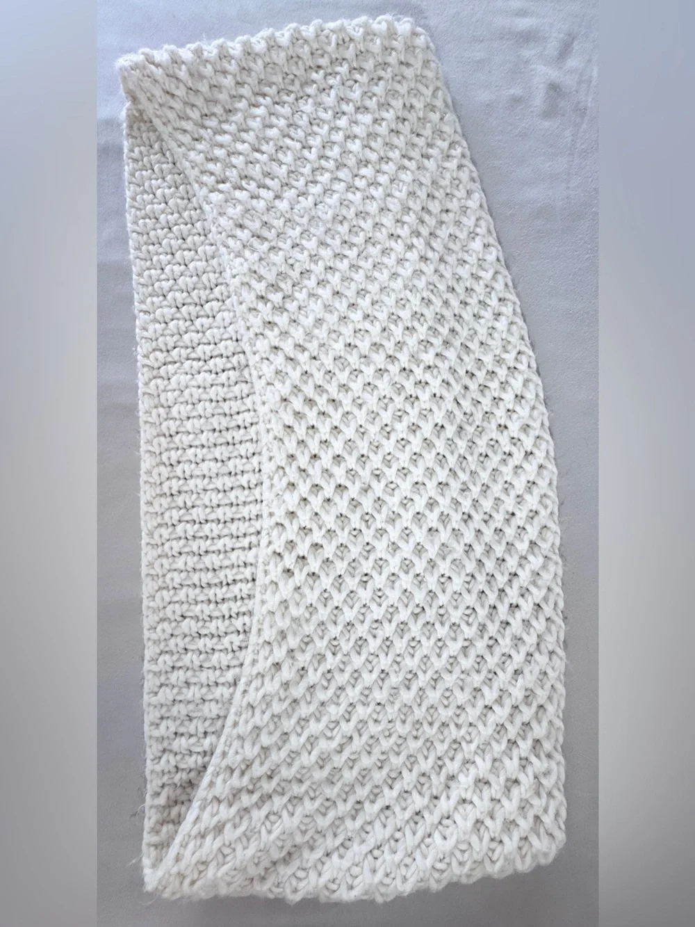 Old Navy Cream Chunky Knit Infinity Scarf